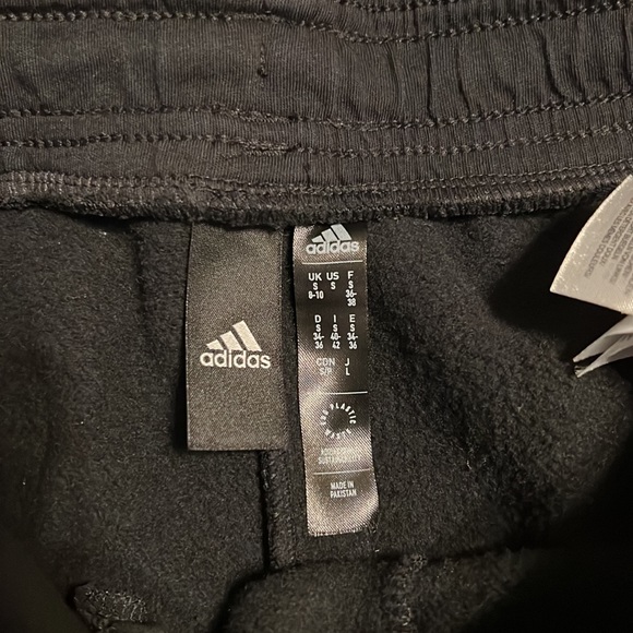 Adidas shorts - Picture 5 of 5